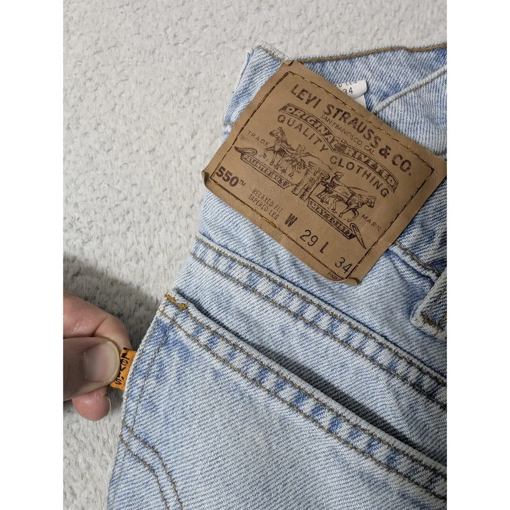 Vintage‎ Levis 550 Jeans Mens 29x34 Light Wash Blue Relaxed Denim Tapered 90s 95